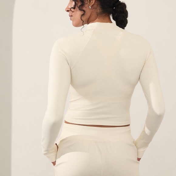 Athleta Softluxe Top, Bone Heather, SMALL - Picture 3 of 5